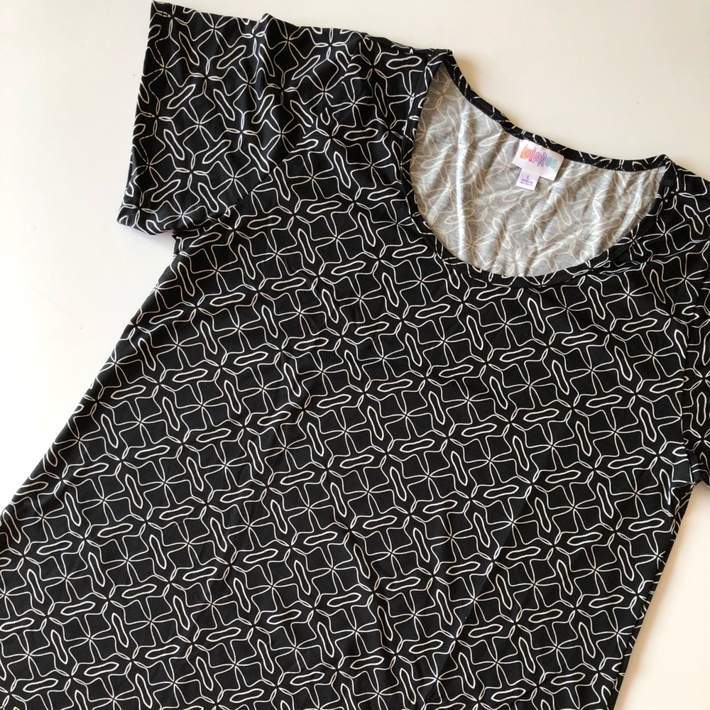 LuLaRoe Lg Classic T
